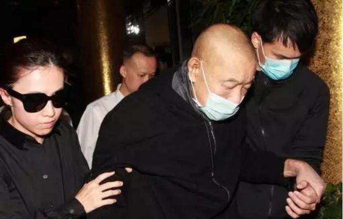 王颖妤李嘉欣,王颖姝和刘銮雄