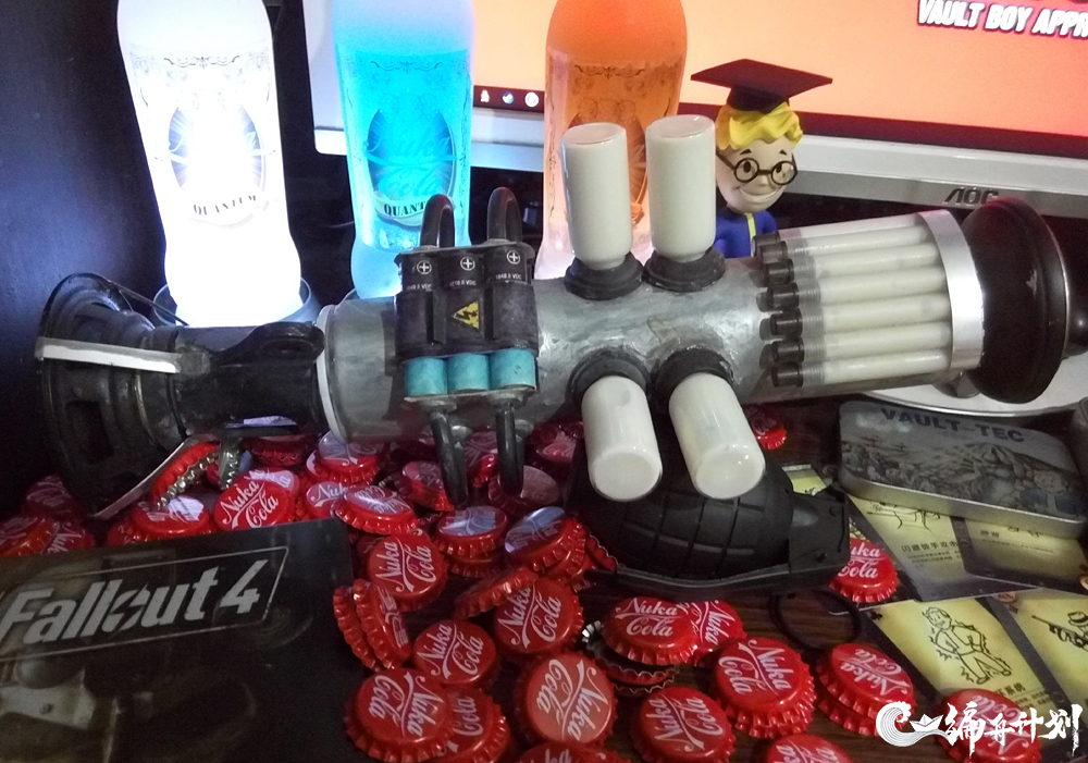 从激光枪到核子可乐，这群玩家在现实中还原了游戏大作《辐射》