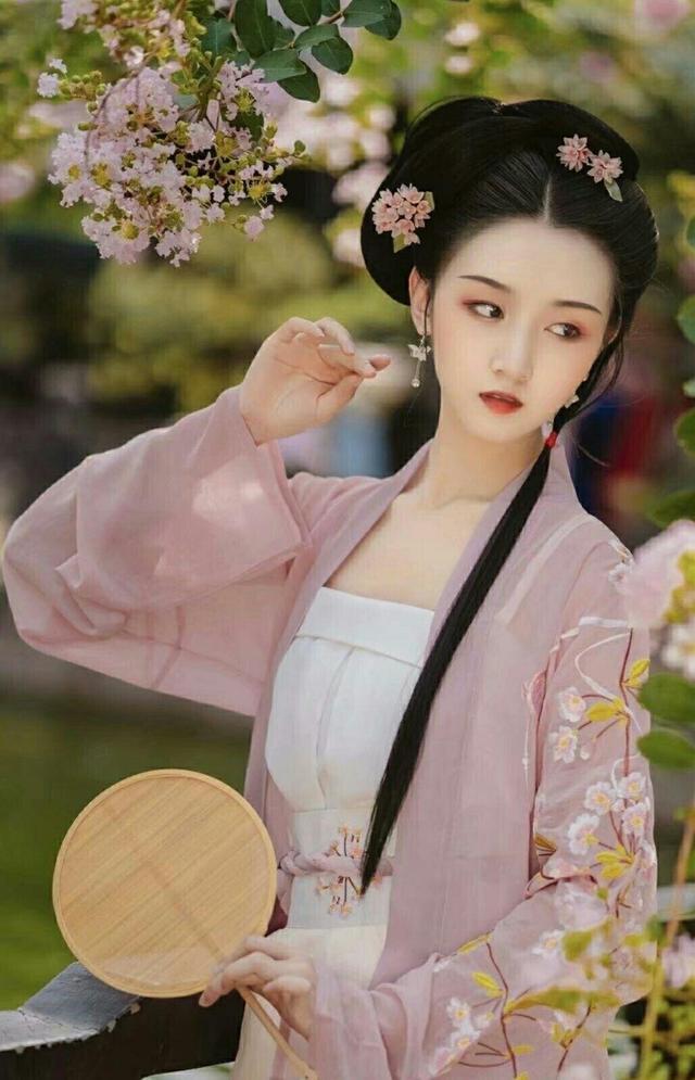 酒泉子诗词全集,酒泉子诗词全文