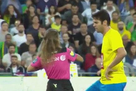 中学生体育失误搞笑集锦,搞笑视频体育精彩瞬间