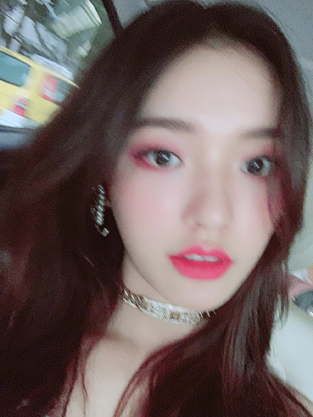 怎么画万圣节眼影教程简单,简单兔子妆容眼影