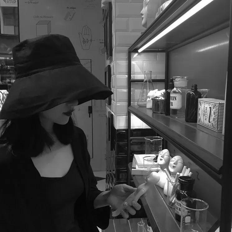 显脸小短发渔夫帽,适合短发的渔夫帽