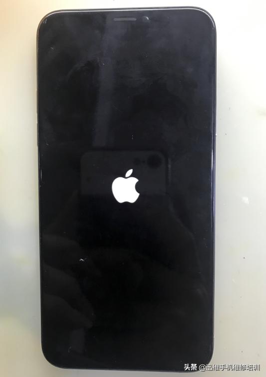 iphonex开机亮起打不开怎么办,苹果x卡白苹果不进系统