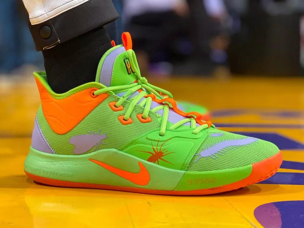 圣诞大战湖人上脚球鞋,圣诞大战詹姆斯盖帽塔图姆