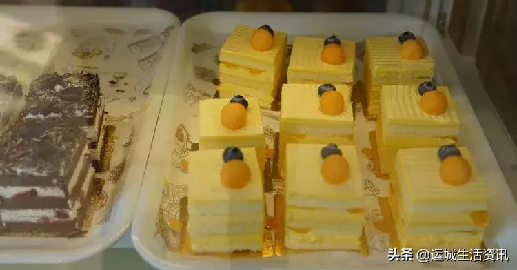 市民排队免费吃蛋糕：运城天鹅湾“生日颂烘焙”开业大酬宾