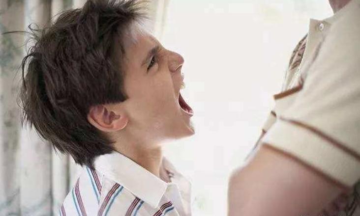 小孩依赖性大怎么和家长沟通,孩子整天找妈妈怎么教育