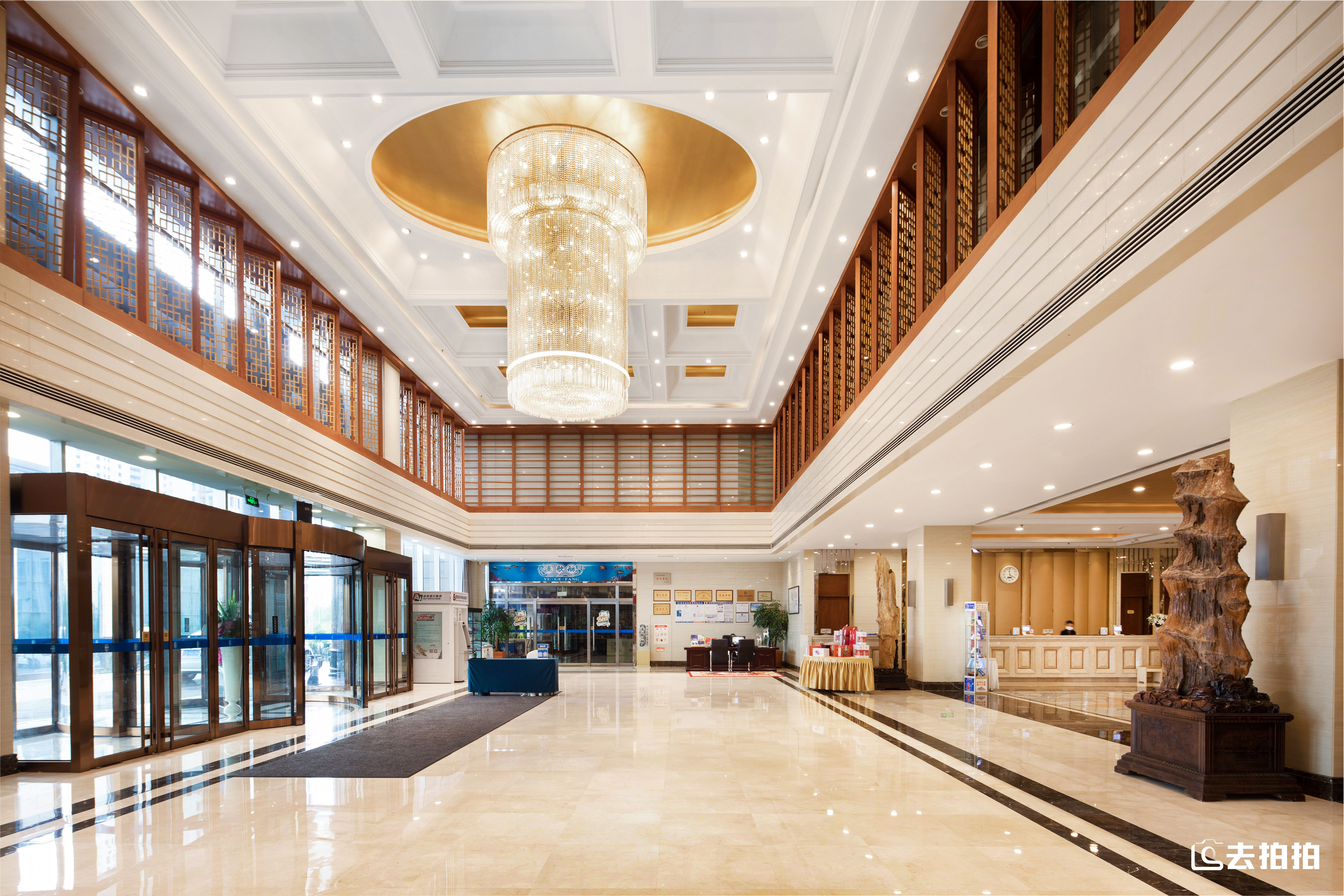 去拍拍蓝海酒店l做一片有温度的“蓝海”