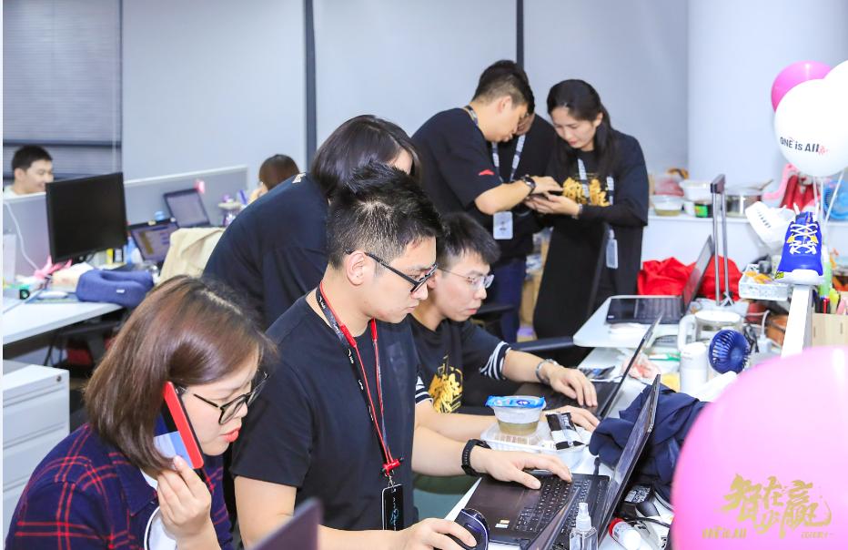 安踏集团双11收入超18亿元,安踏电商发展现状