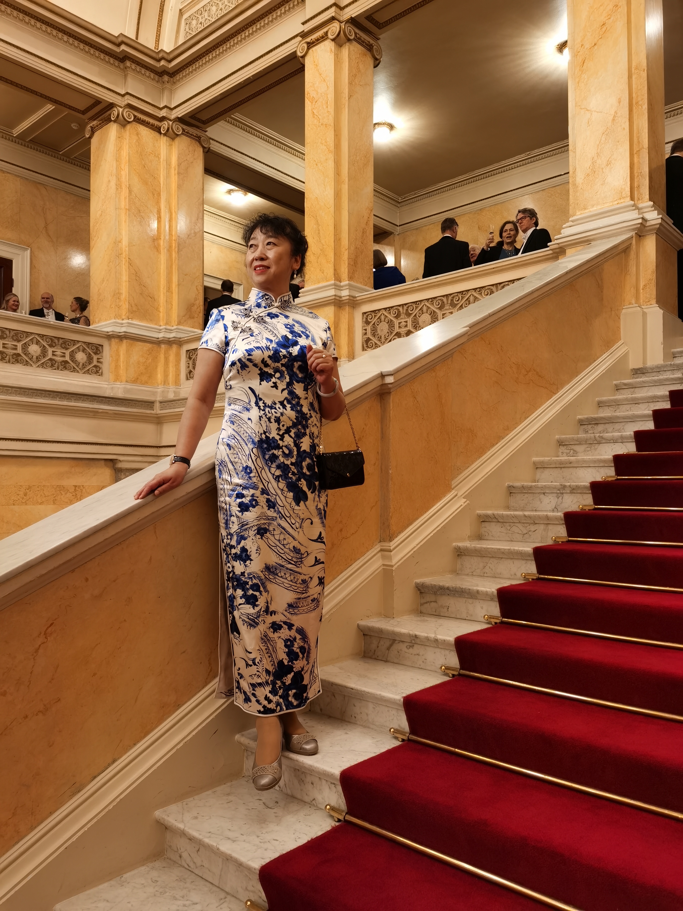 陪读夫人不好当，漂泊和寂寞让人化茧成蝶