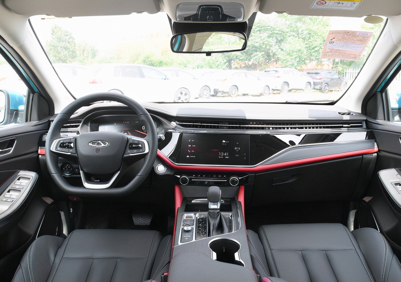 艾瑞泽5plus水星灰小艾和小泽对比,艾瑞泽5plus1.5t小艾和小泽区别