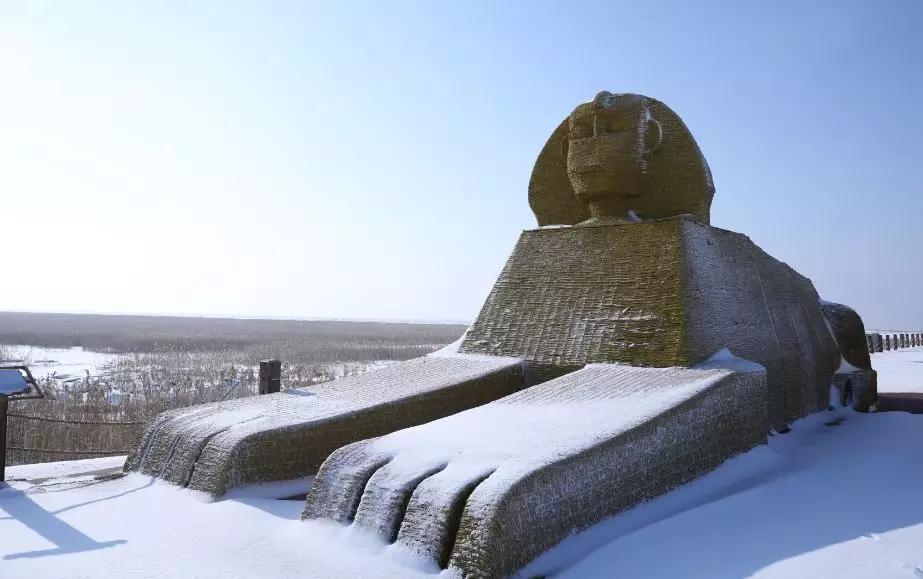 下雪后的海边图片大全,六月份的红海滩