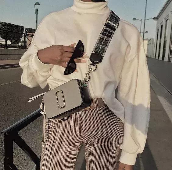 女生第一个大牌包买什么合适,人生第一只名牌包怎么选