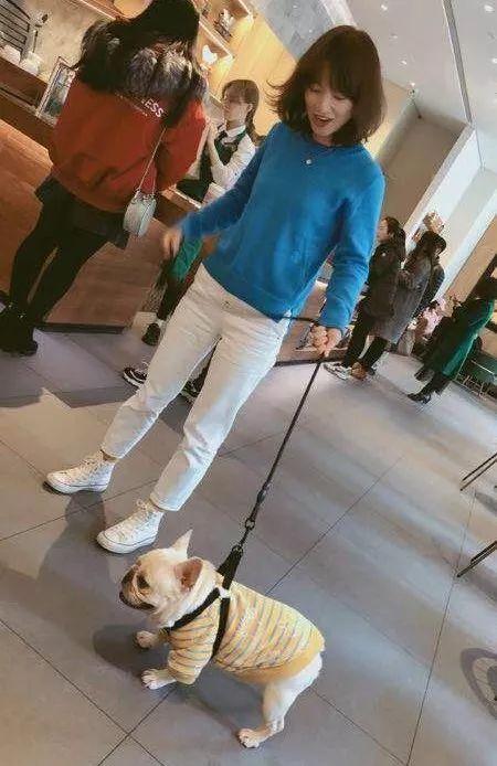 成都美女买房,成都买房女生