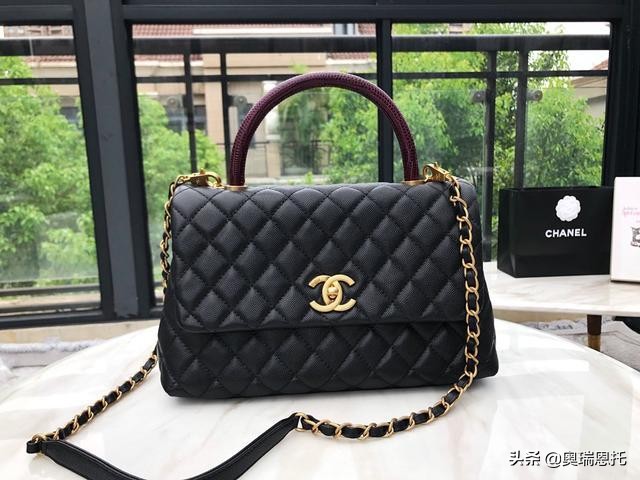 香奈儿包包cocohandle小号粉色,香奈儿cocohandle和垃圾袋哪个保值