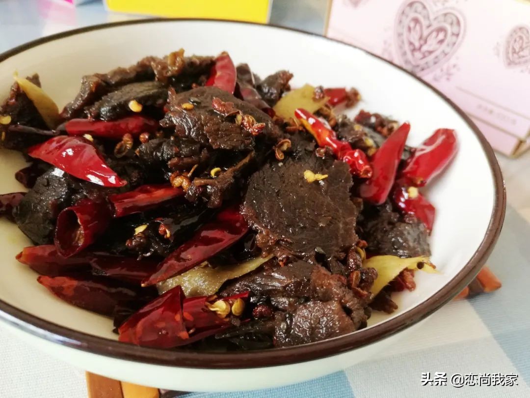 麻辣牛肉干鲜香酥烂麻辣爽口,原味牛肉干怎么做成麻辣牛肉干