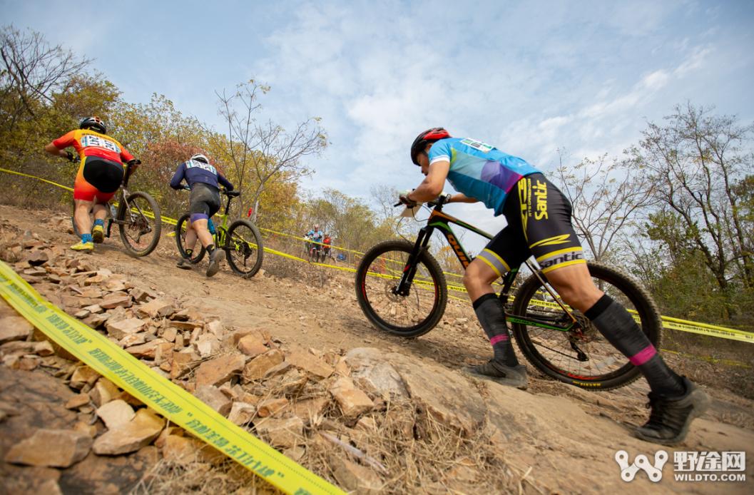 闪电竞技硬尾山地车,闪电山地车竞技车型