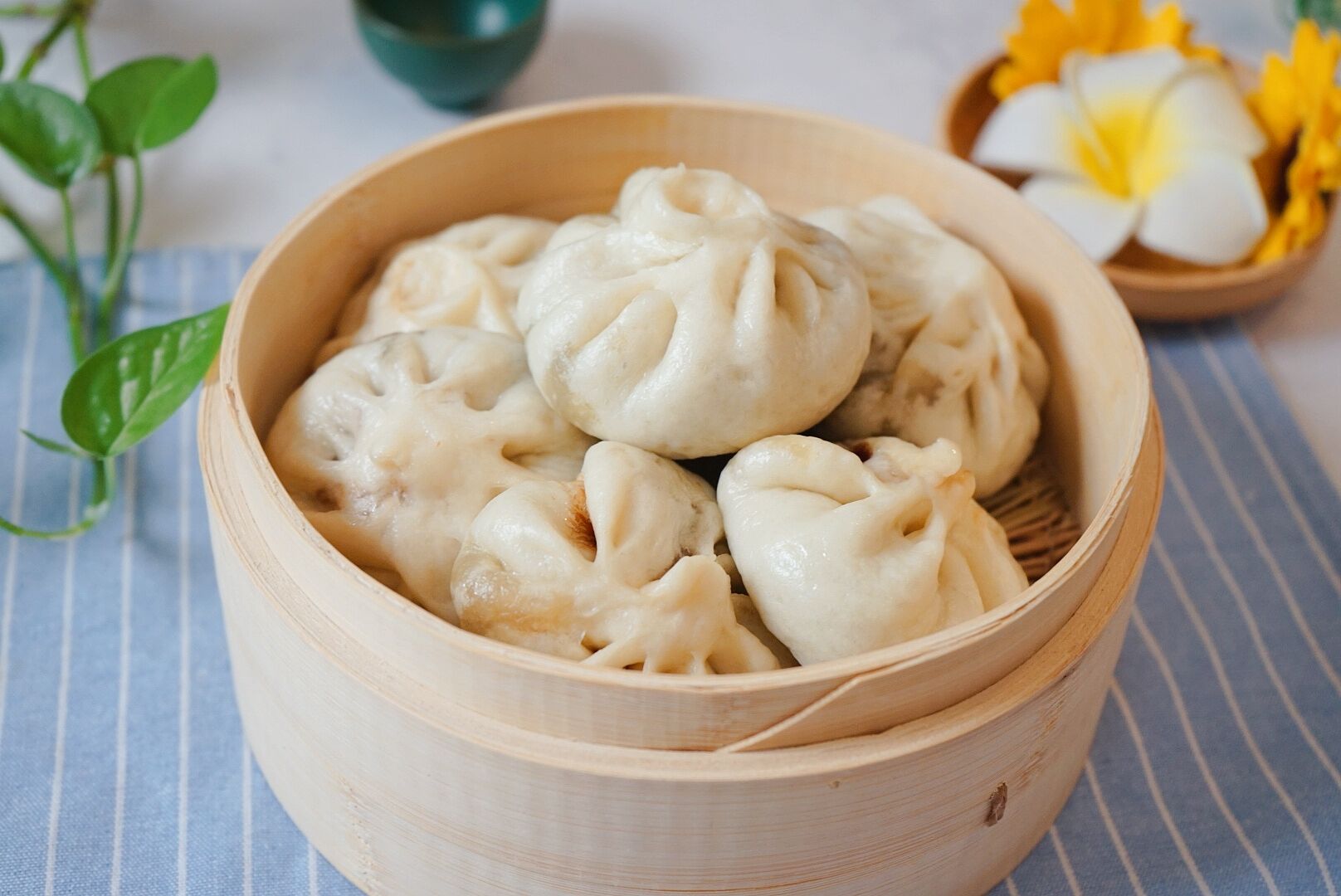 迎头伏学面食,这道全民大爱的酱肉包,配料调味都讲究,一看就会