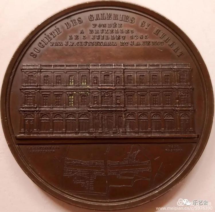 泉耕：教堂建筑金属章