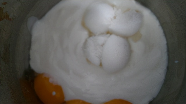 酸奶冰激凌的做法无淡奶油,酸奶冰激凌的做法商用