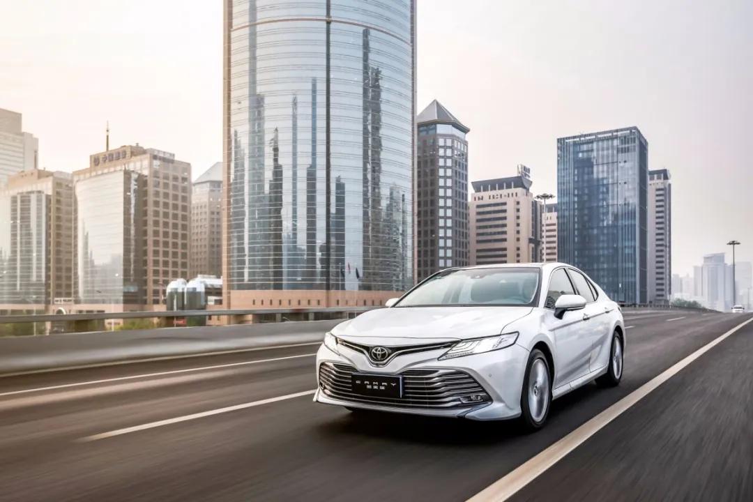 丰田凯美瑞的性价比,凯美瑞值十万块钱么