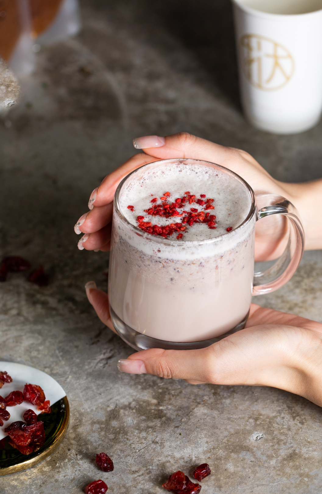 陪你“柠”过盛夏的「挞柠」全新热饮上市，给你冬日里的一杯暖！