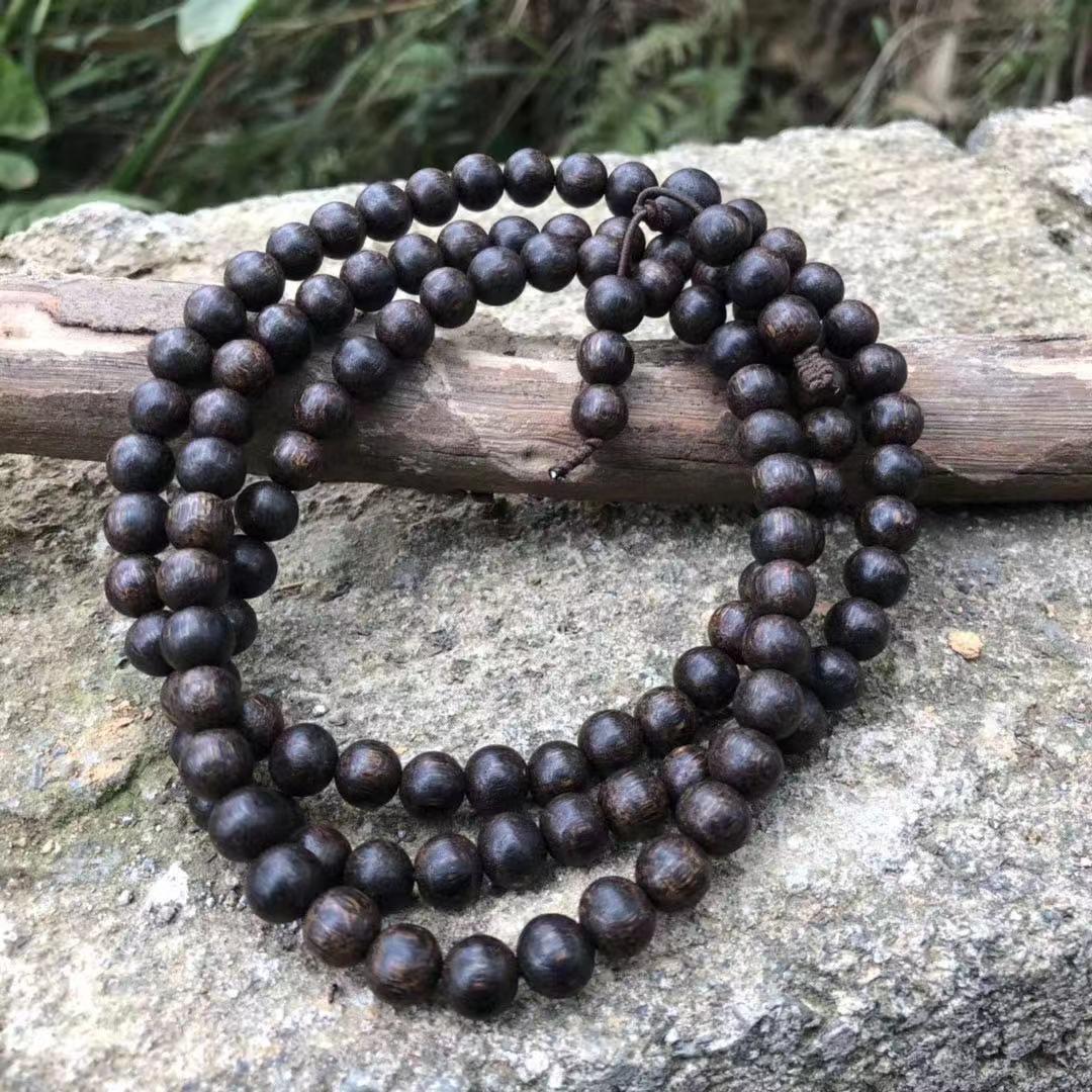 佩戴沉香手串可以抽烟吗,降香沉香手串怎样佩戴