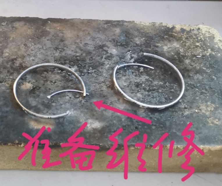 银耳环银针断了怎么修,银耳环银针折了能粘上吗