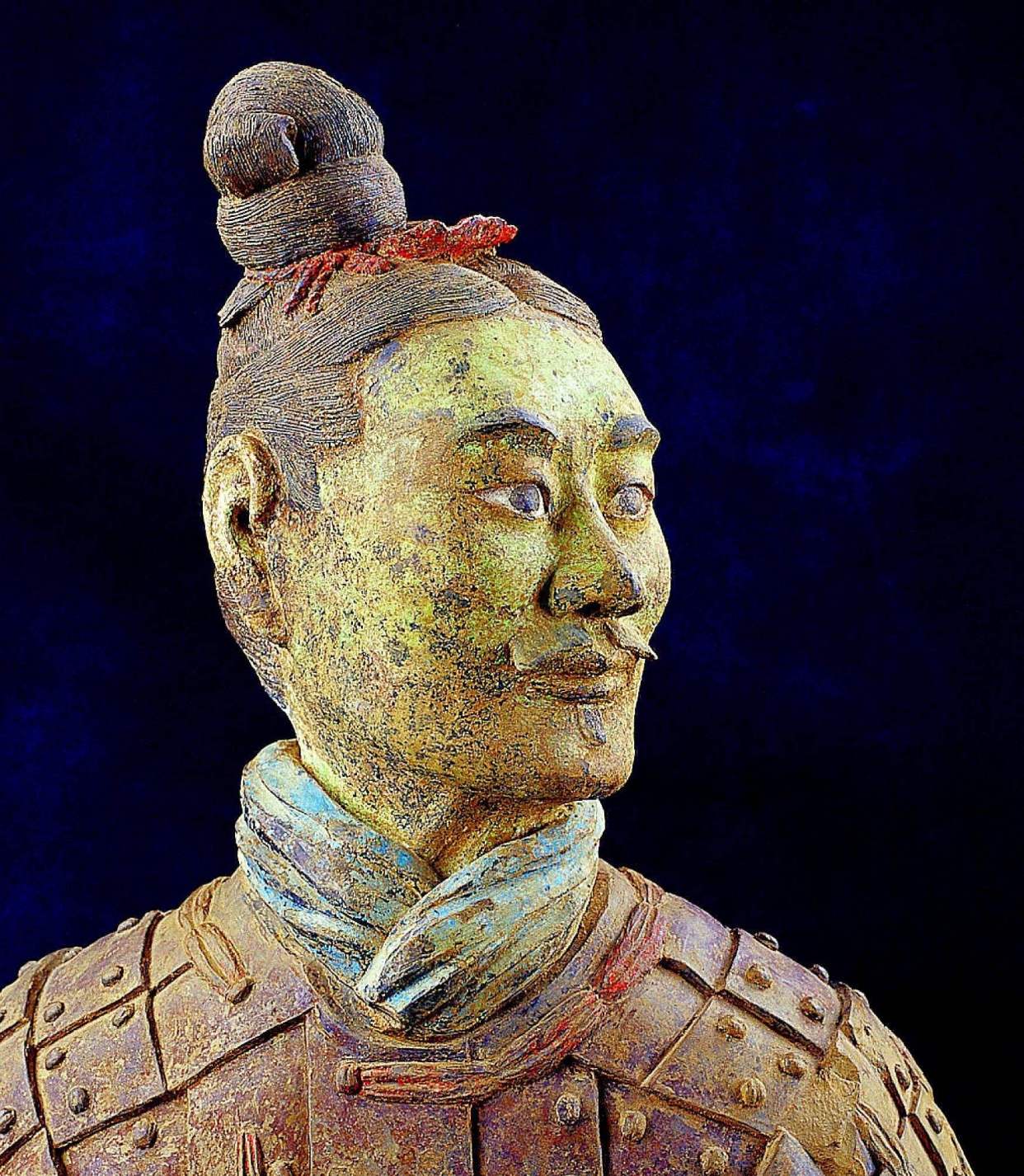 历经千年还原兵马俑本来的颜色,秦兵马俑原来的颜色是什么