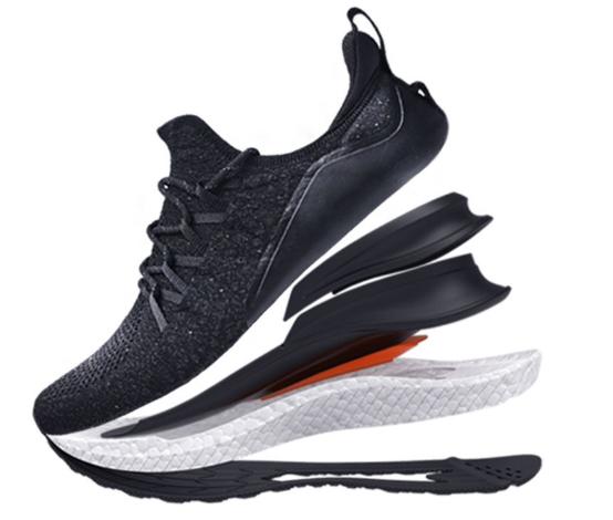 耐克小米跑鞋,缓震耐克与阿迪跑鞋