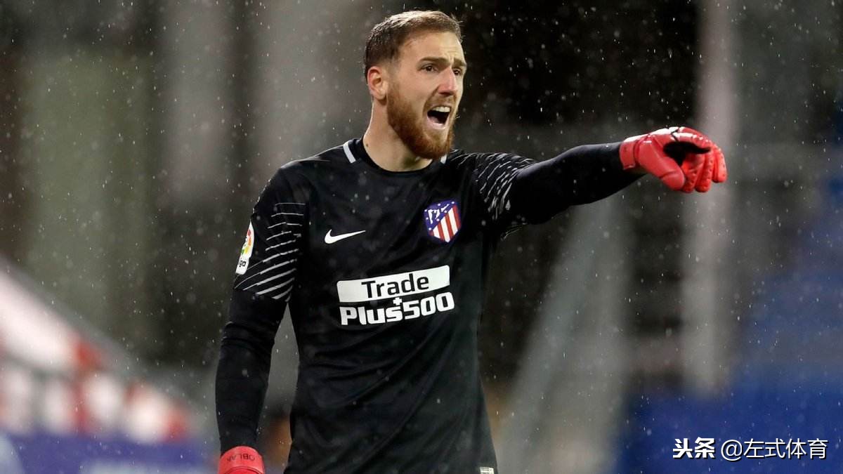 布冯入选历史第二阵容,意大利现役传奇门将布冯