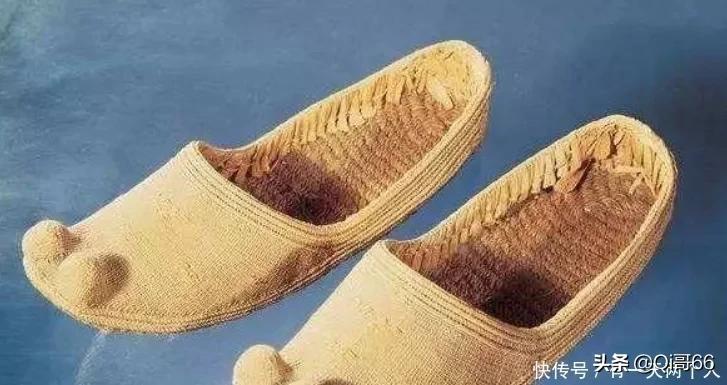 古人的鞋头为什么要翘起来,古人的鞋为什么前翘