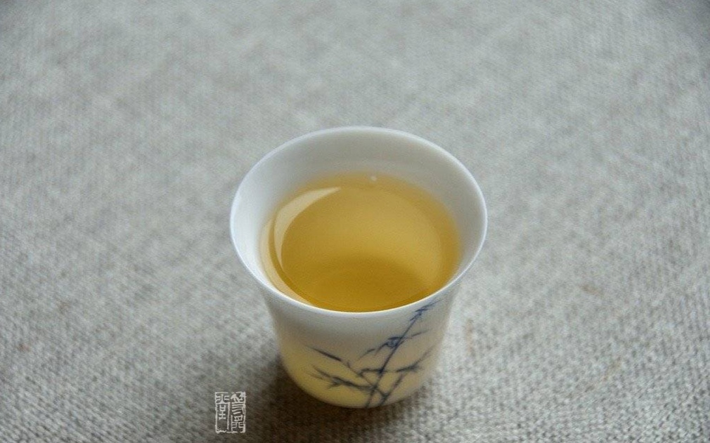 痛心的技术泄密：英国*子骗**从中国偷走两种树苗，导致损失百亿纹银