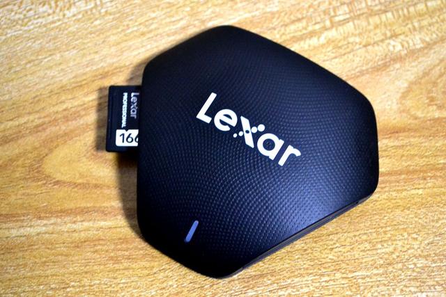 雷克沙usb3.1三合一读卡器,闪迪读卡器和雷克沙读卡器