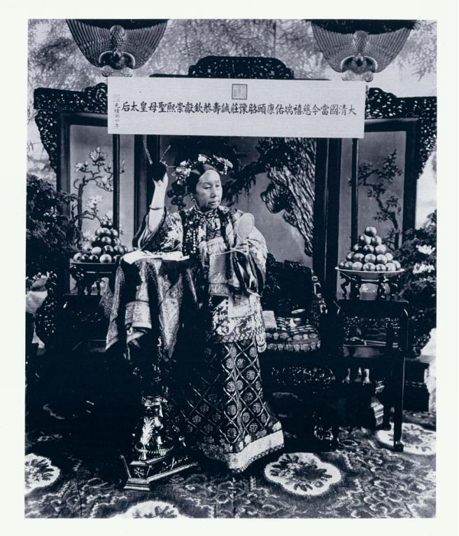 有图有真相，中国有史以来最早玩cosplay的人竟是慈禧！