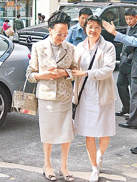 香港第一阔太甘比,香港第一阔太结局