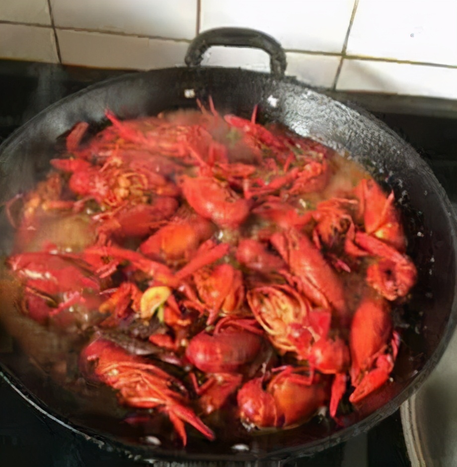 小龙虾怎么炒肉质更紧实,用香辣小龙虾调料炒小龙虾的做法