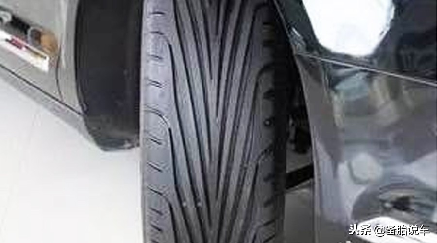 轮胎方向跑偏怎么手动调,轮胎补了方向偏了怎么办