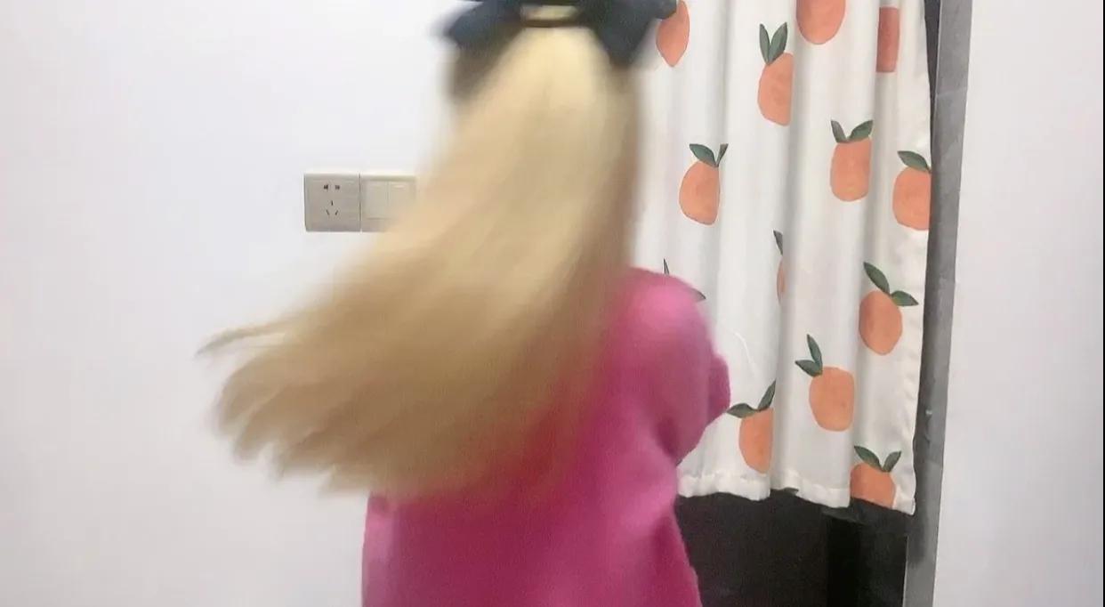 怎么样让刚染的发色更明显,发色染得红黄该怎么补救