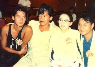 轰动香港乐坛的一首金曲,哪首歌奠定了香港乐坛的巅峰