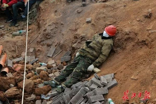 如果疫情再下去你能熬多久 (疫情期间你还熬得住吗)