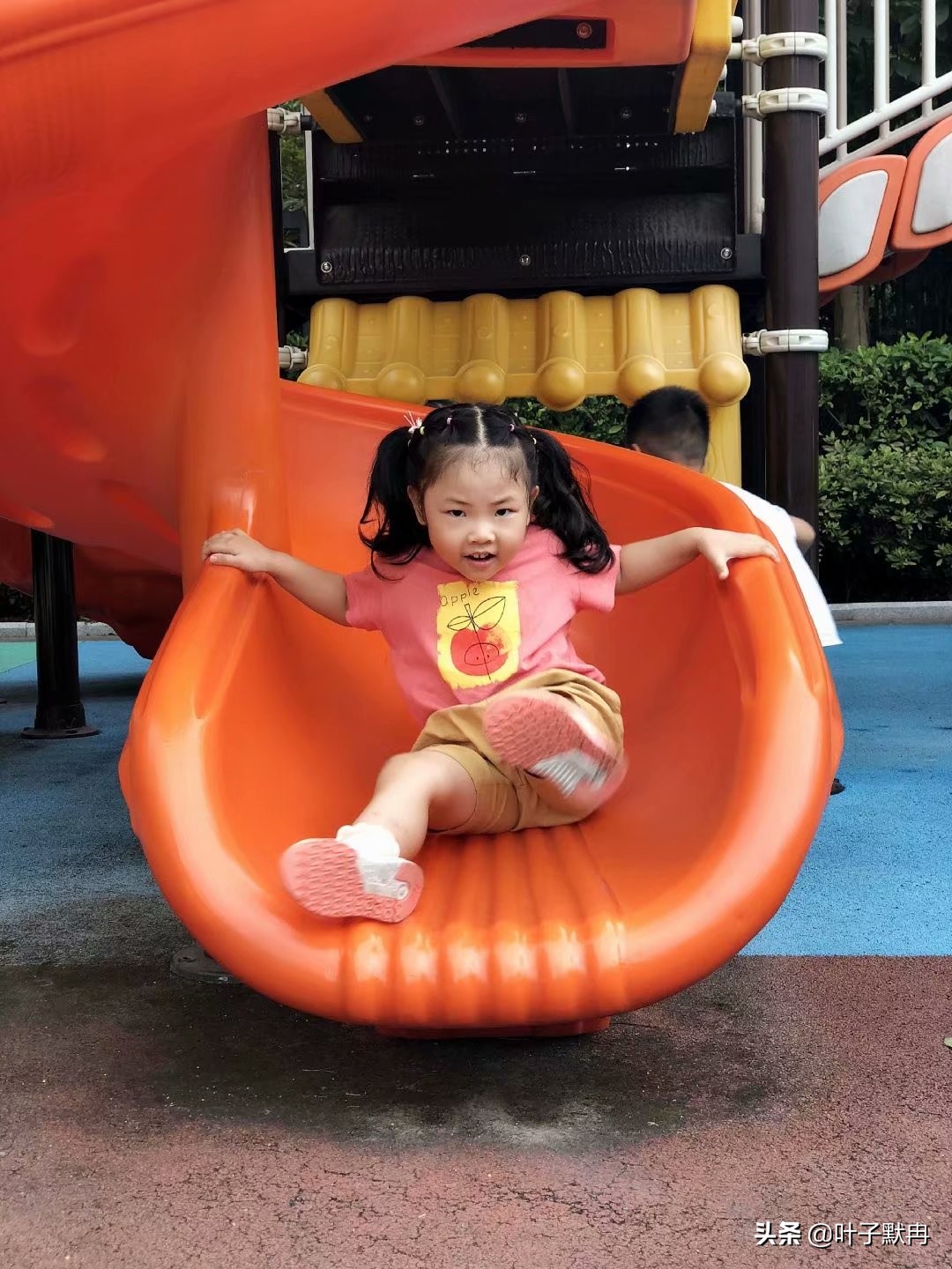 幼儿园老师尿裤子该怎么办,幼儿园宝宝尿裤子老师怎么处理