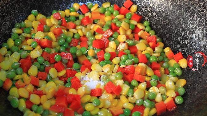 这才是正宗的红烧排骨,这才是正宗蒜香排骨