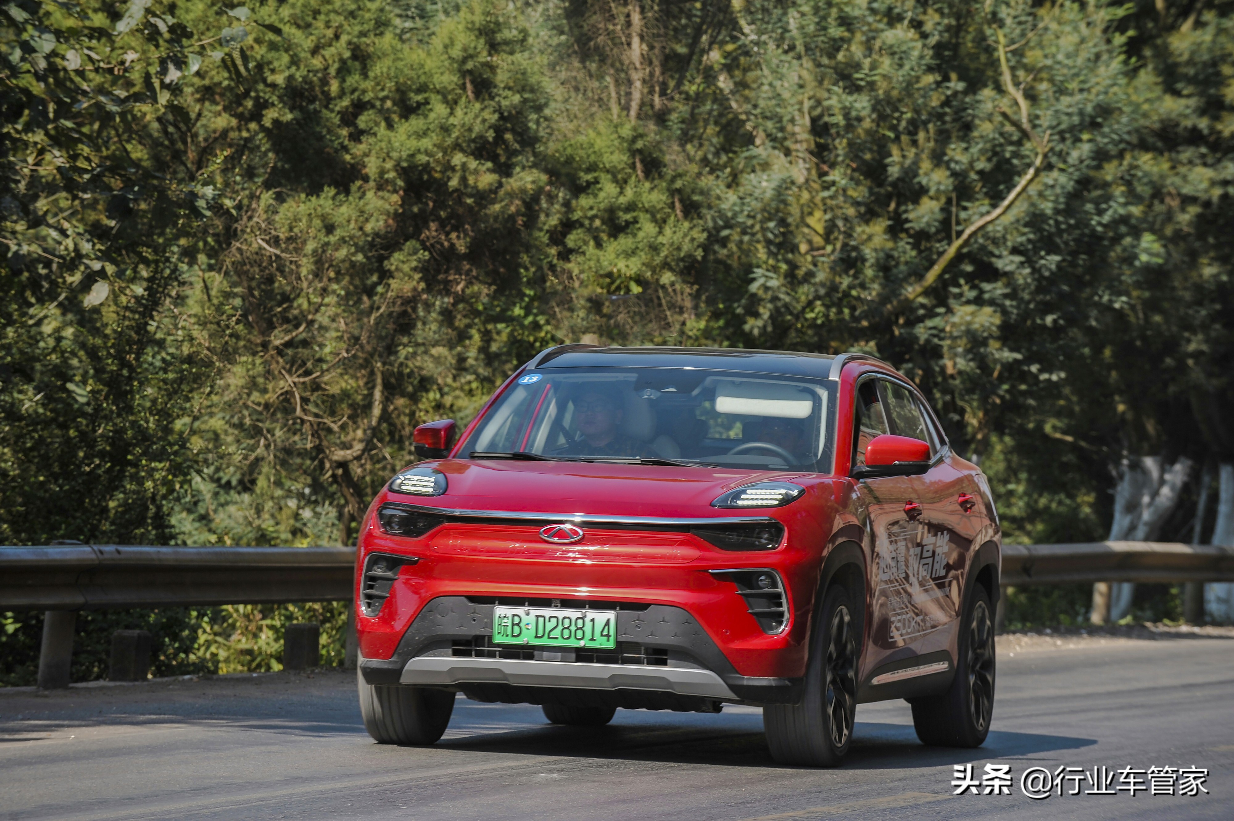 奇瑞eq1和奇瑞小蚂蚁的区别,奇瑞小蚂蚁图片