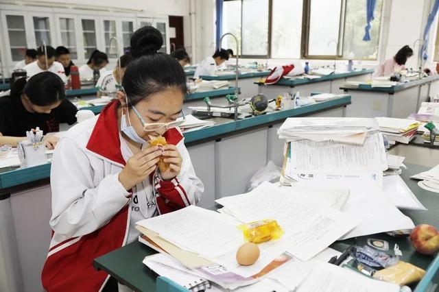 徐州运河中学在哪里,徐州一中还是运河中学好