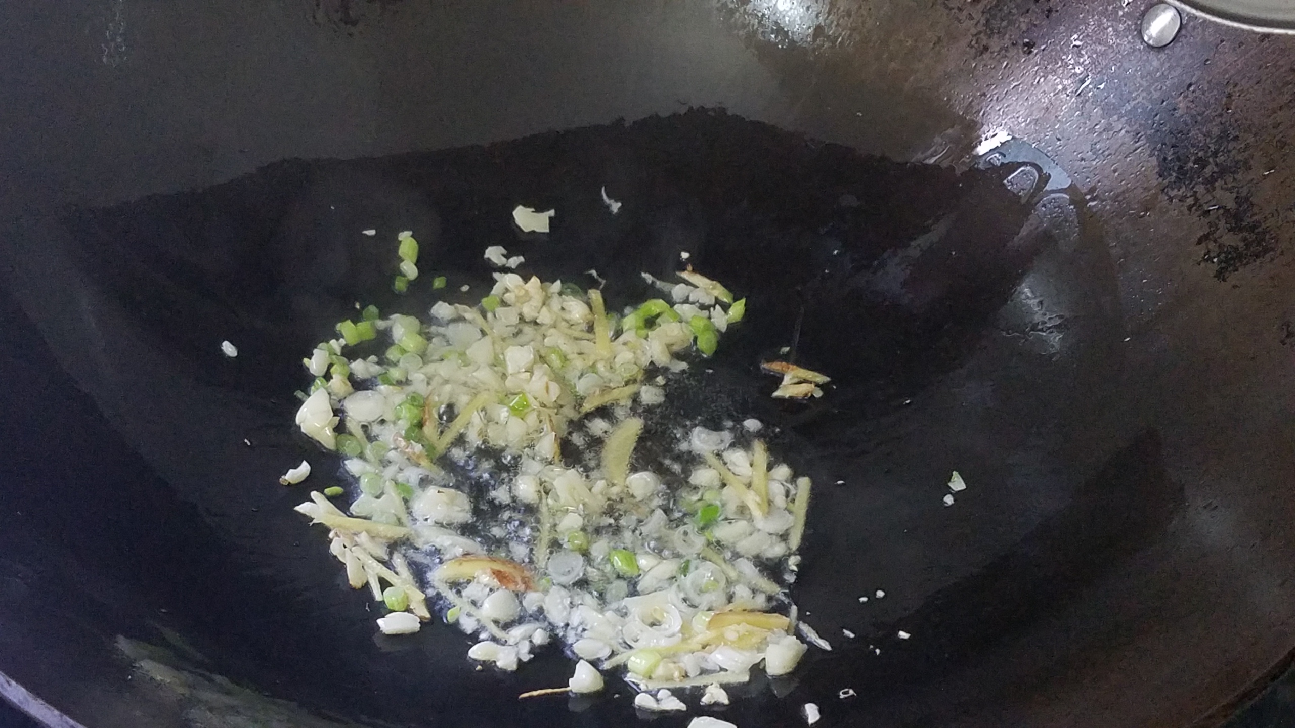 番茄肉片怎么做肉更嫩好吃又简单,西红柿滑肉片汤做法