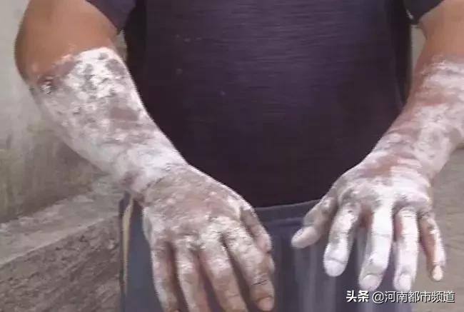 飞上天的气球爆炸现场,天上气球爆炸