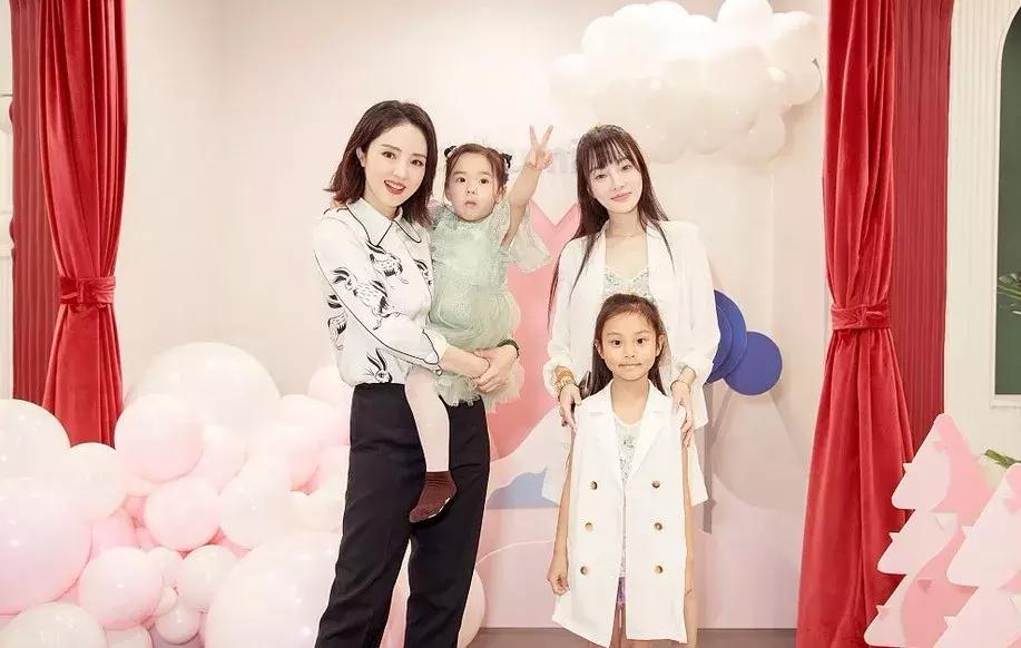 甜馨怎么这么白了,甜馨为啥那么黑