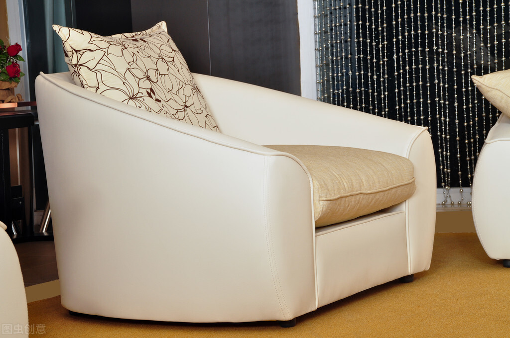 真皮沙发翻新好还是换皮好,真皮沙发翻新和补漆哪个好