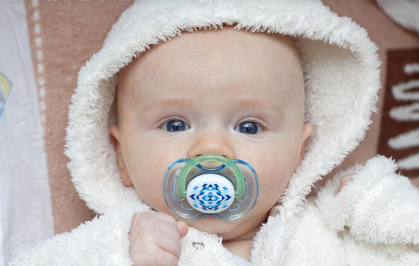 宝宝过分依赖安抚奶嘴怎么办,宝宝过于依赖安抚奶嘴怎么办