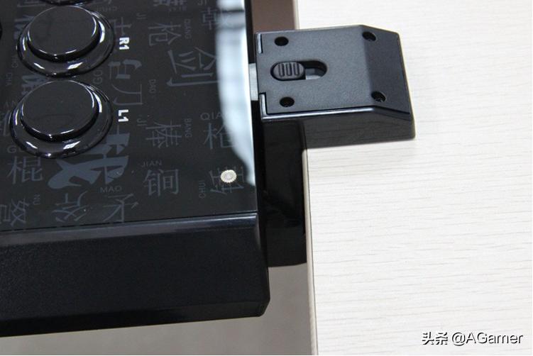 摇杆街机选购,街机摇杆一体机32g和128g的区别